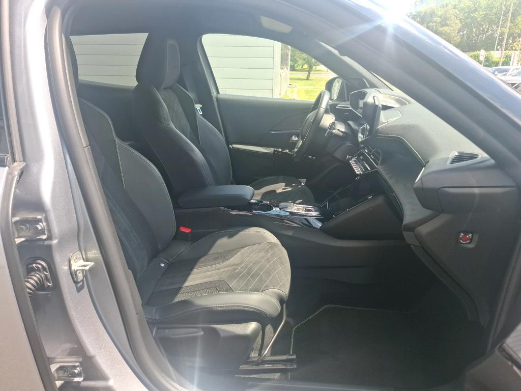 Peugeot 2008 BlueHDi 130 S&S EAT8 GT Pack 2022