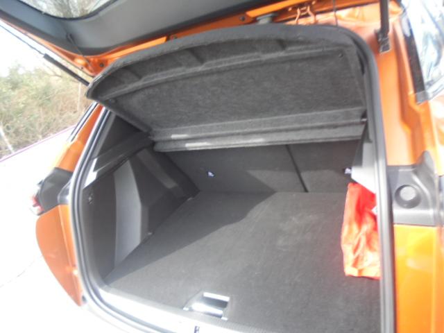 Foto Peugeot 2008 13