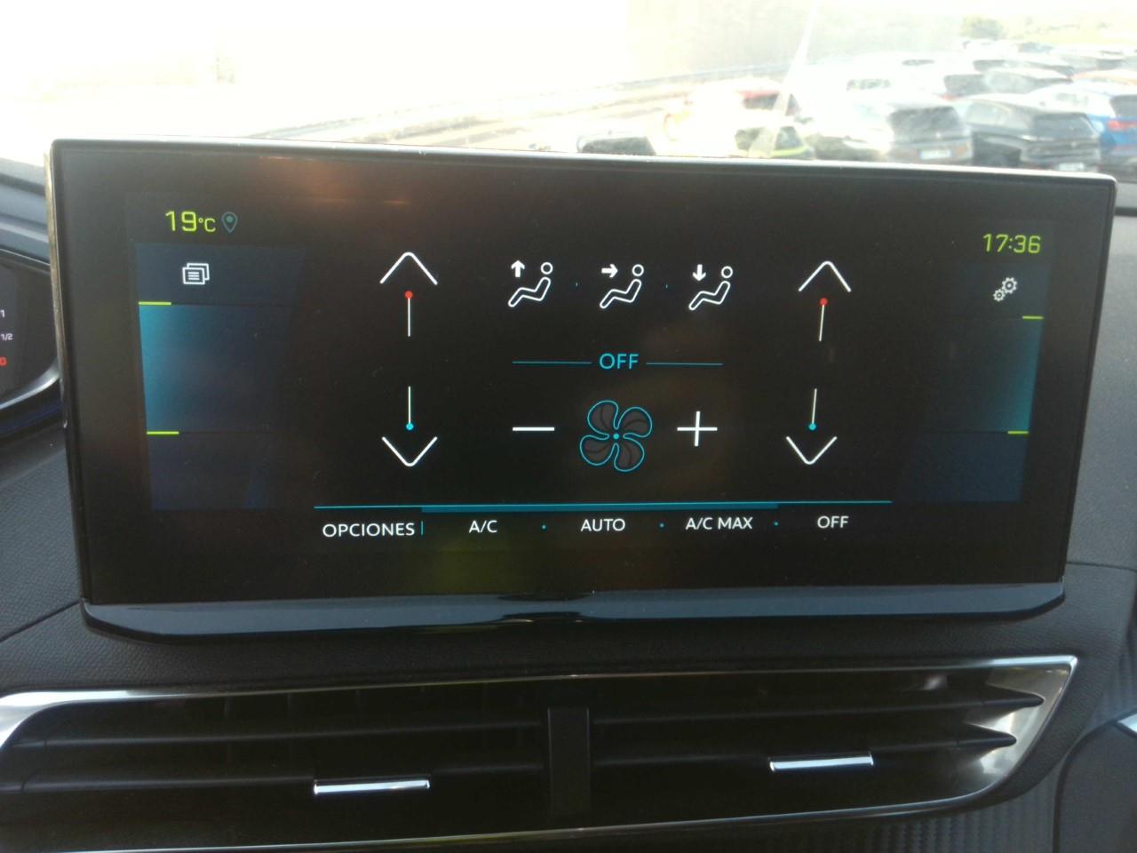 Foto Peugeot 3008 Plug-in Hybrid 8