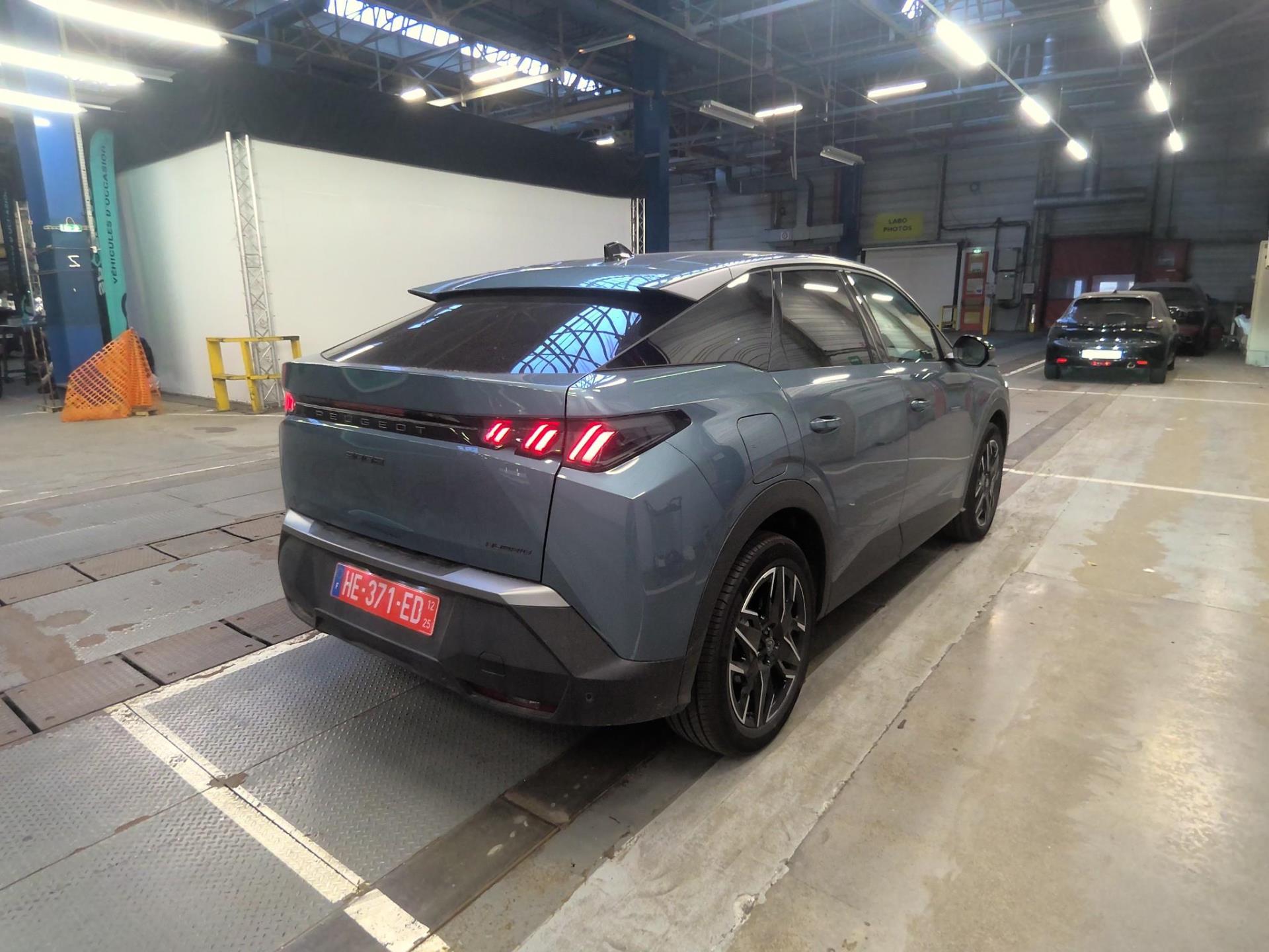 Peugeot 3008 Hybrid 145 e-DCS6 Allure 2025