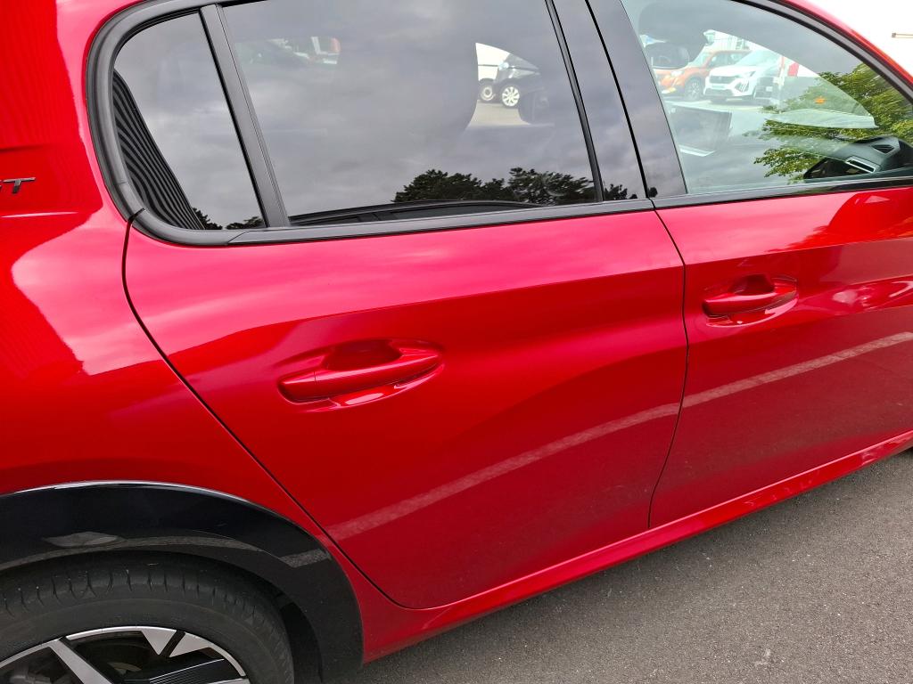 Peugeot 208 Hybrid 110 e-DCS6 GT 2025