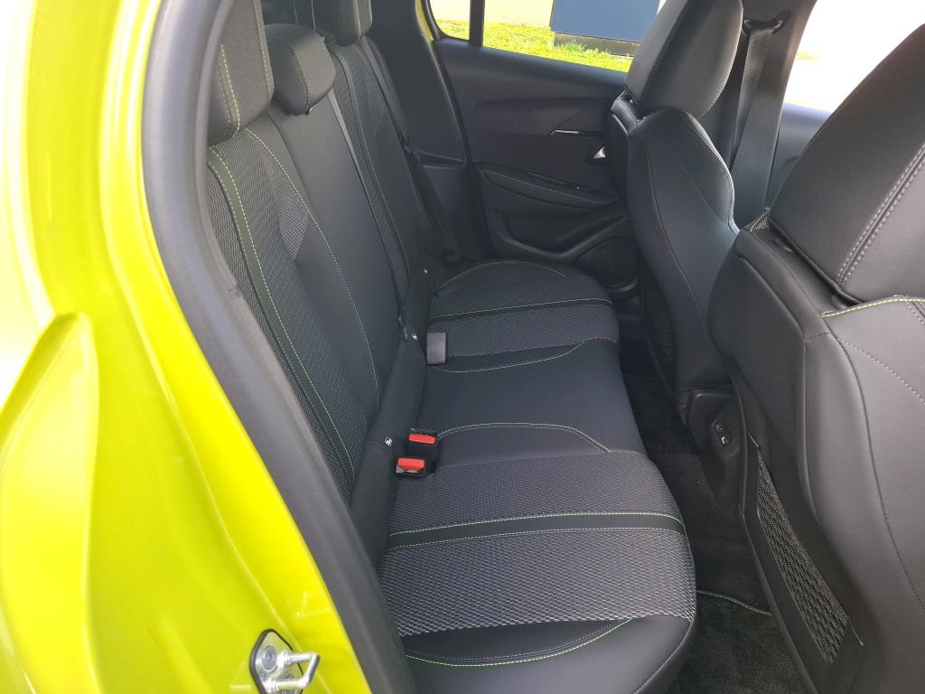 Peugeot 208 Hybrid 100 e-DCS6 GT 2025