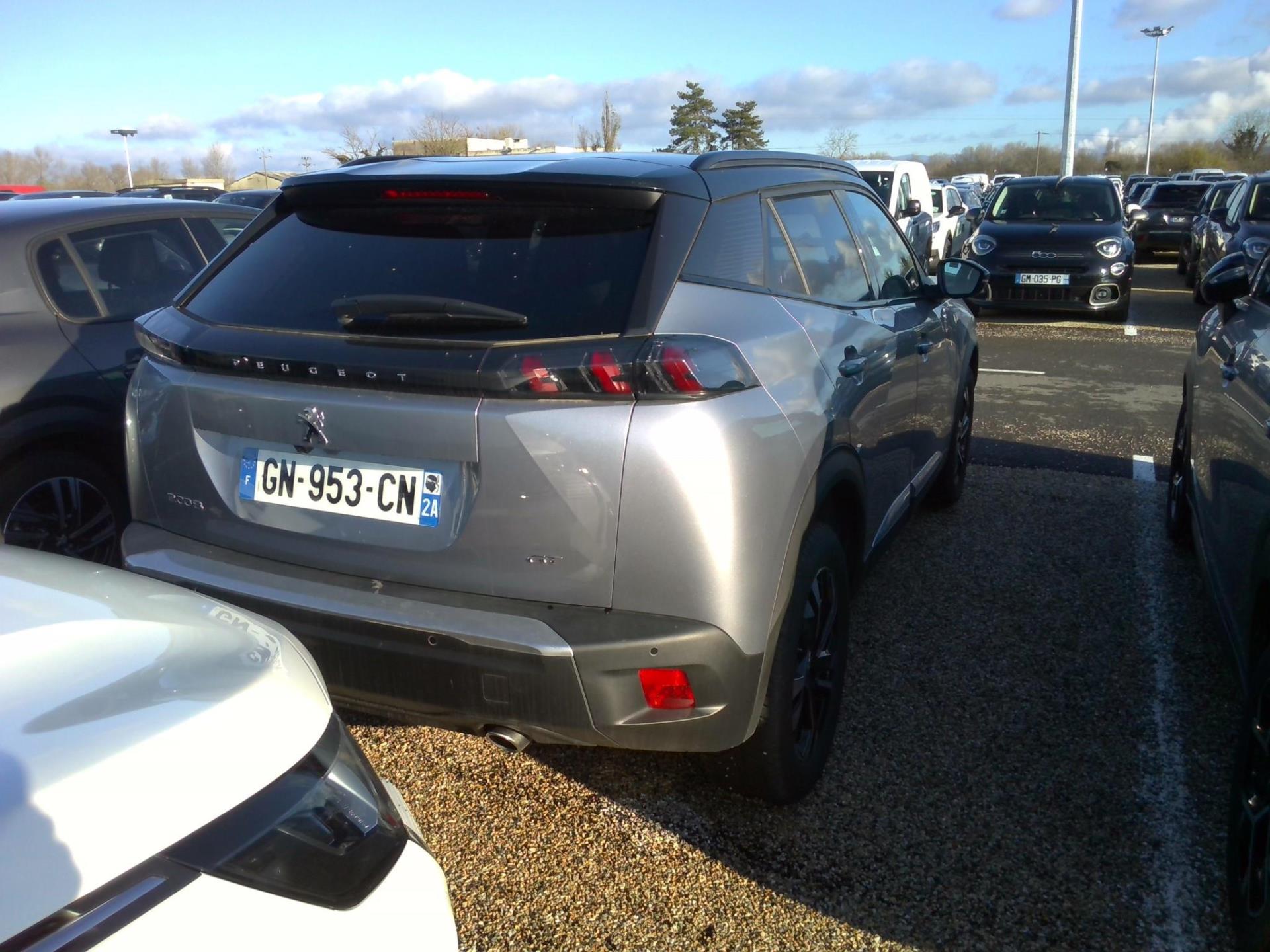 Peugeot 2008 BlueHDi 130 S&S EAT8 GT 2023