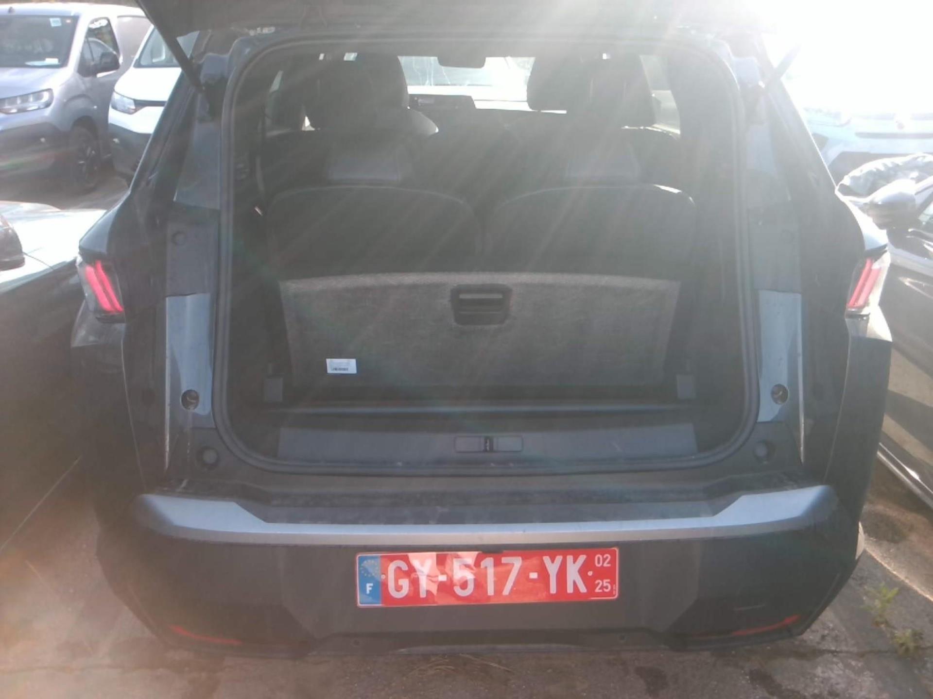 Peugeot 5008 Hybrid 136 e-DCS6 Allure 2024