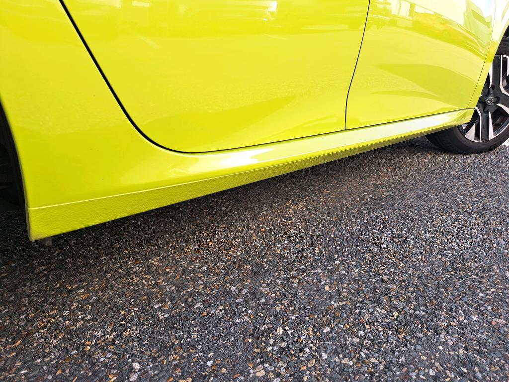 Peugeot 208 Hybrid 100 e-DCS6 Allure 2025