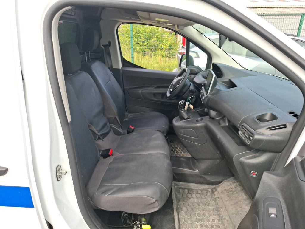 Peugeot PARTNER FOURGON STANDARD 650 KG BLUEHDI 100 S&S BVM5 ASPHALT 2020