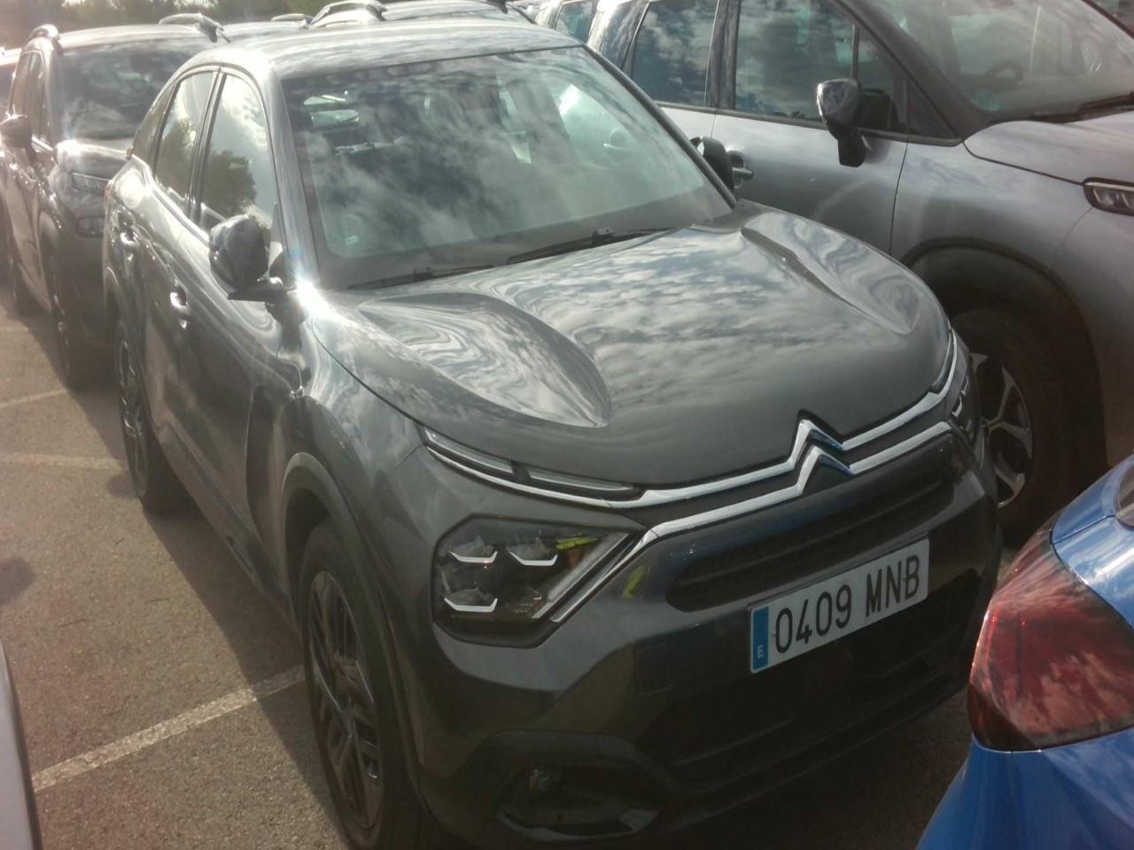 Foto Citroën C4 X 11