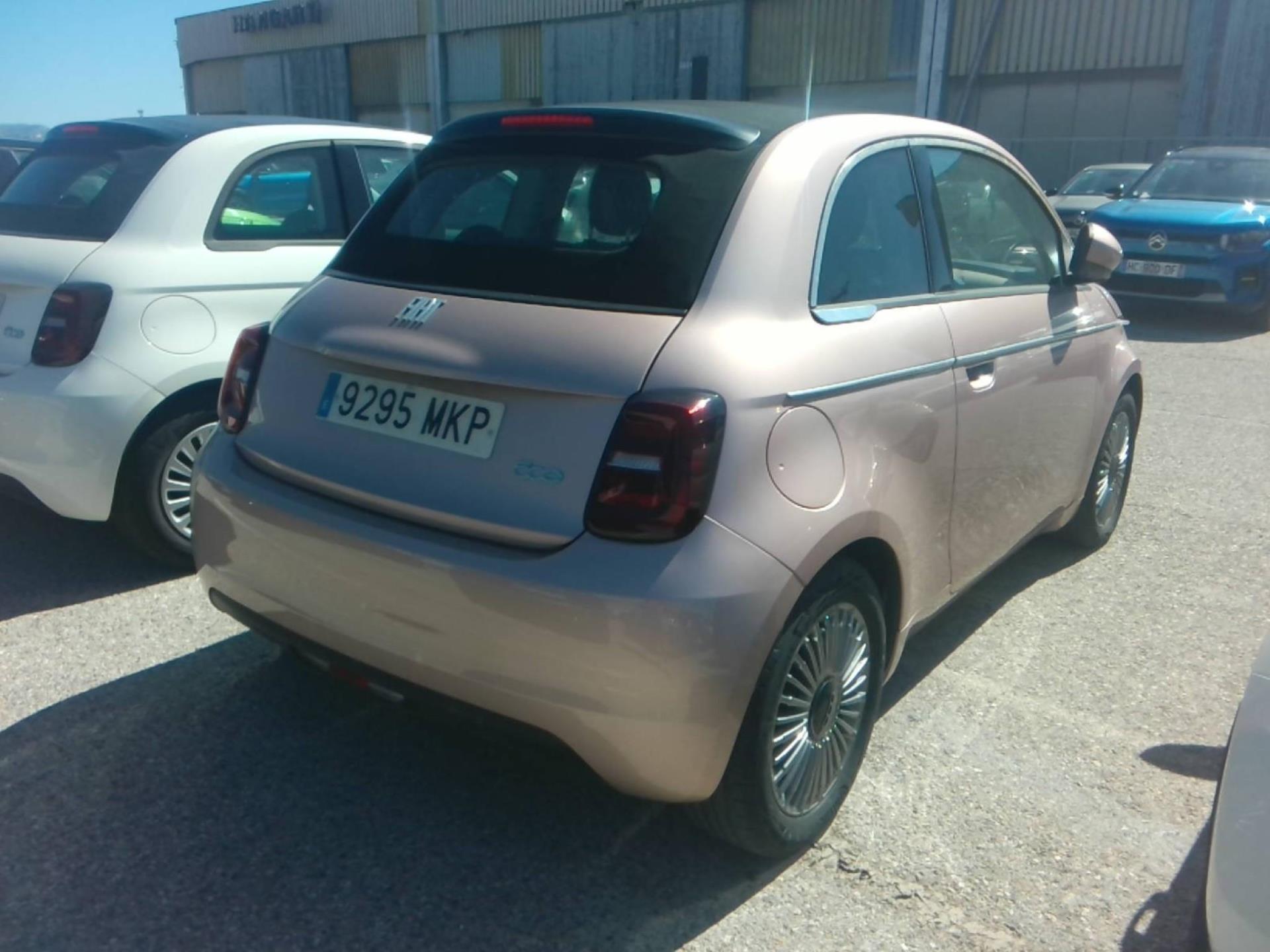 FIAT 500C e 118 ch Nouvelle 500 2023