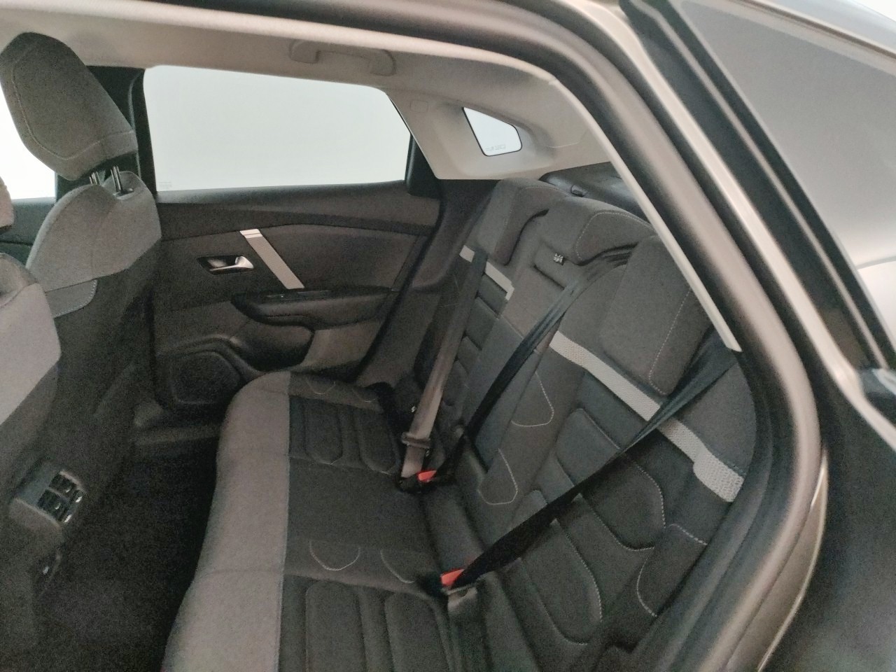 Citroen C4 X PureTech 130 S&S EAT8 Shine 2023
