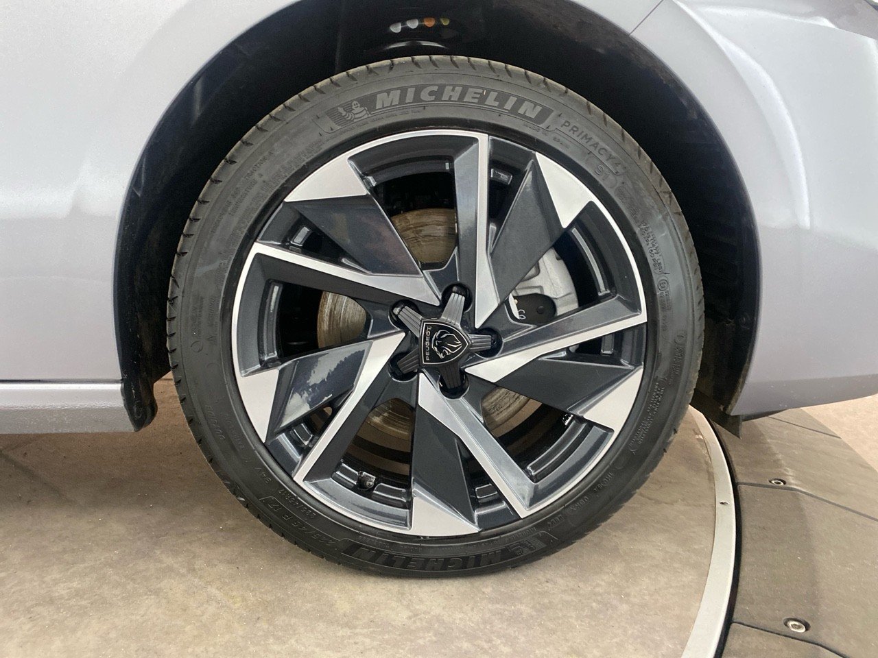 Peugeot 308 Hybrid 136 e-DCS6 Allure 2024