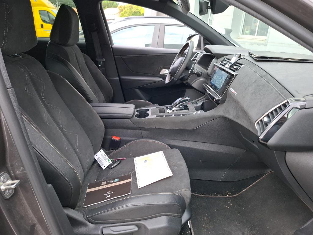 DS DS7 Crossback BlueHDi 130 EAT8 Performance Line 2022