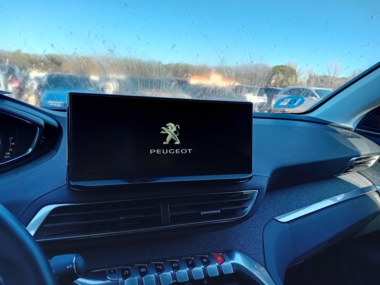Foto Peugeot 3008 Hybrid 7