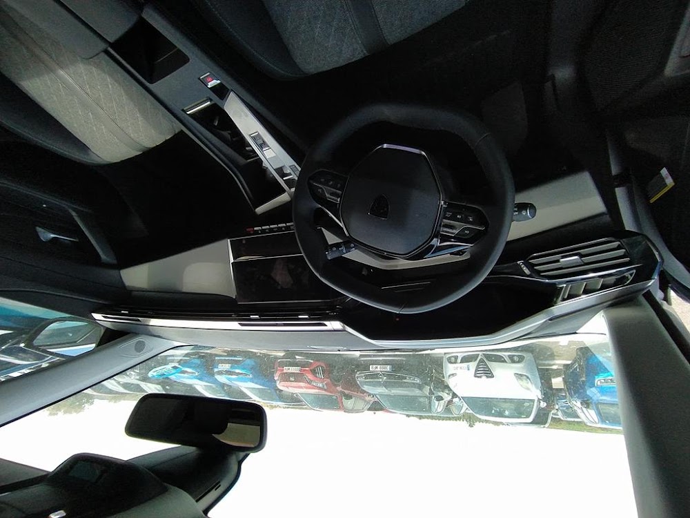 Foto Peugeot 408 12