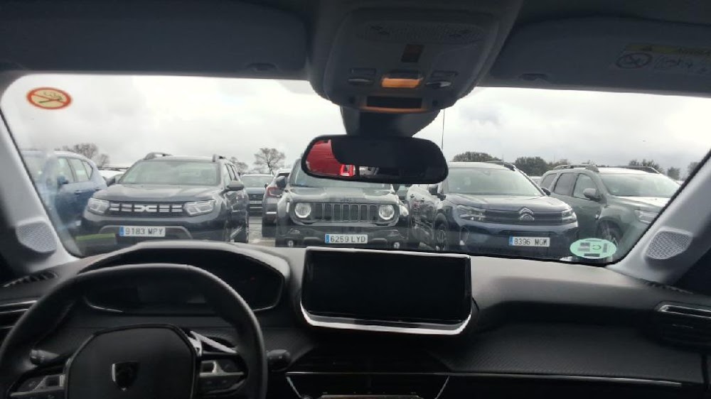 Foto Peugeot 208 11
