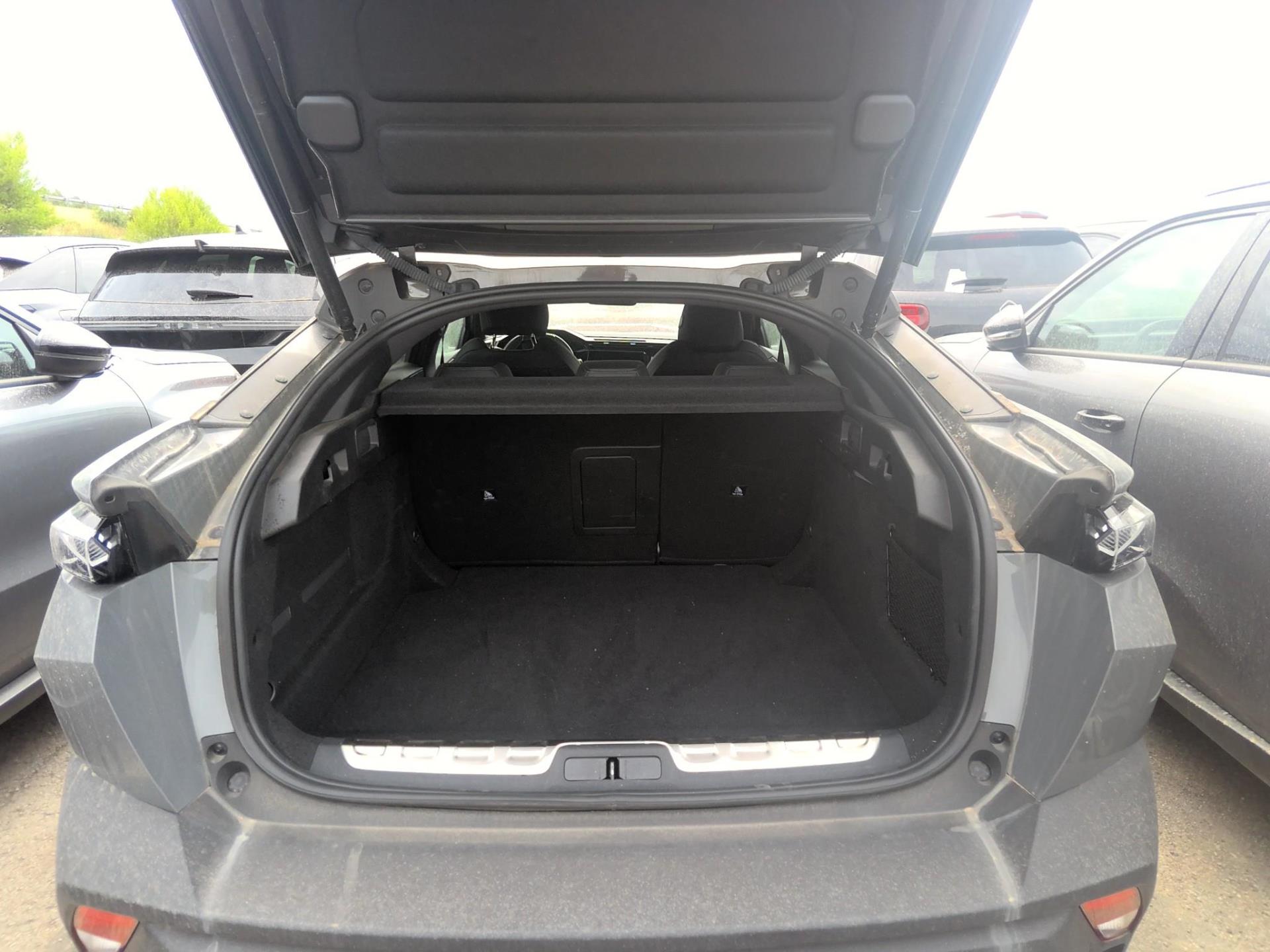 Peugeot 408 Hybrid 145 e-DCS6 GT 2025