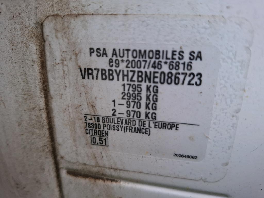 Citroen C4 SOCIETE BLUEHDI 130 S&S EAT8 FEEL NAV BUSINESS R 2024