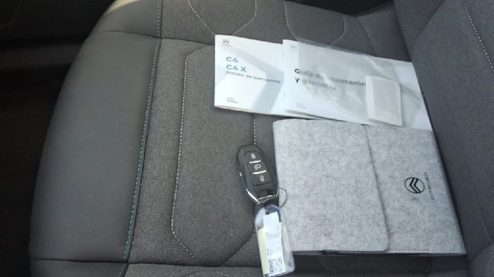 Foto Citroën C4 X 8