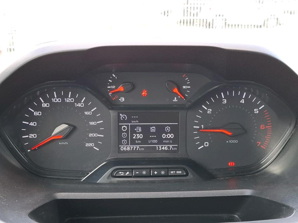 Peugeot PARTNER FOURGON STANDARD 650 KG BLUEHDI 100 S&S BVM5 ASPHALT 2021