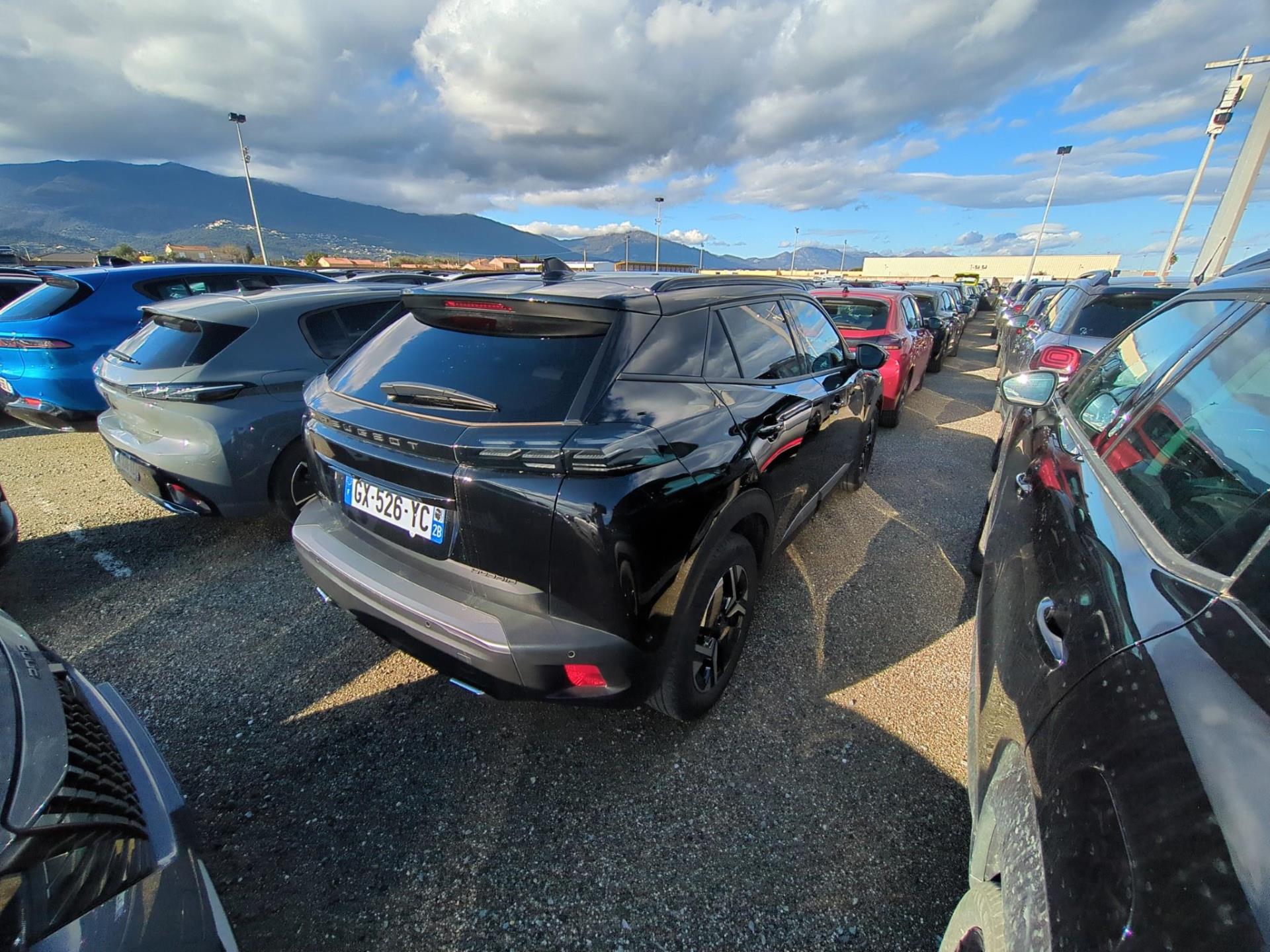 Peugeot 2008 Hybrid 136 e-DCS6 Allure 2024