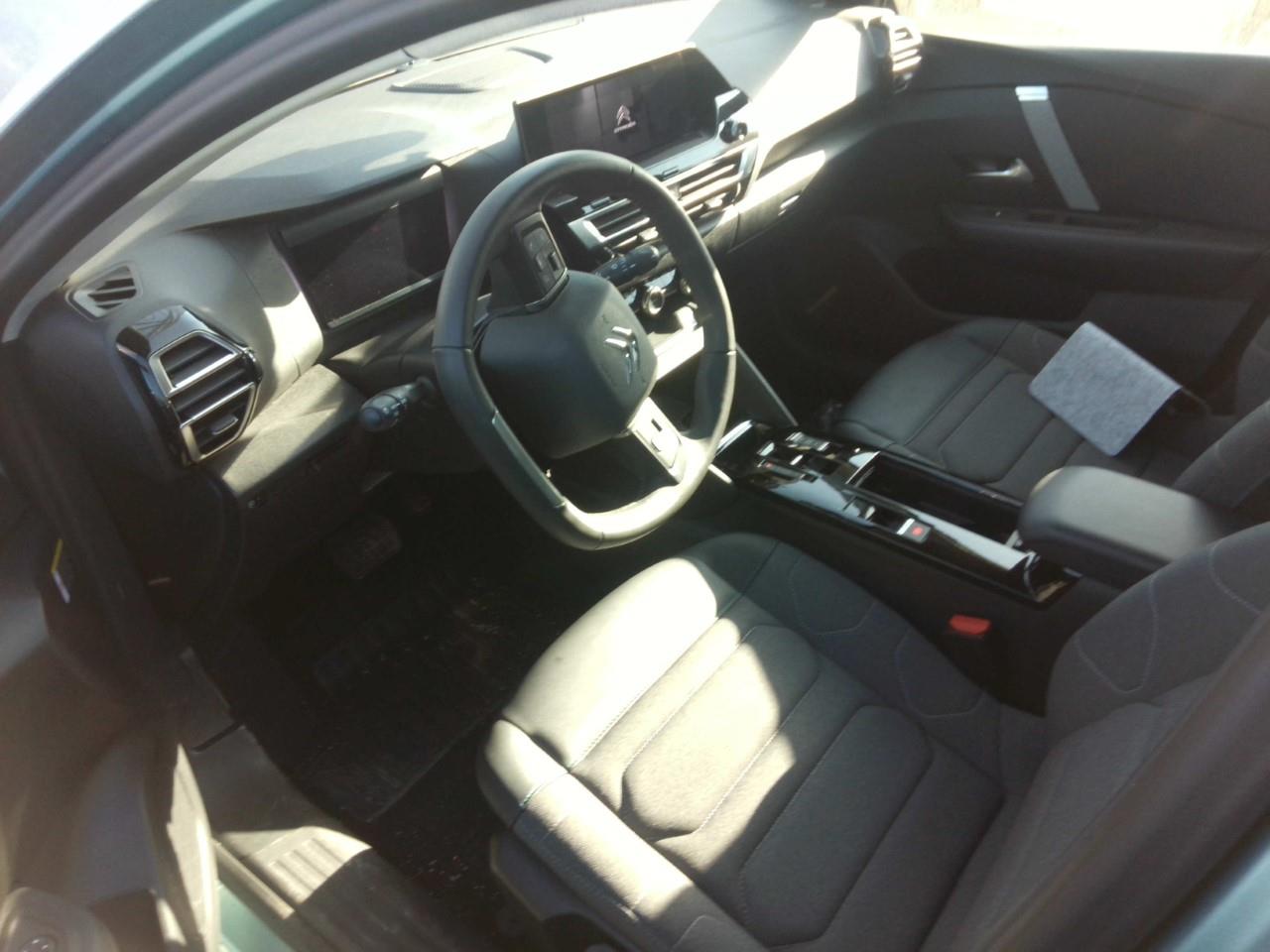 Foto Citroën C4 X 3