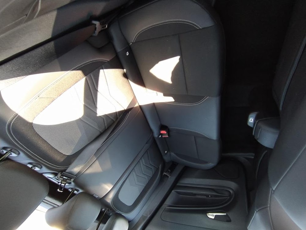 Foto Jeep AVENGER 11