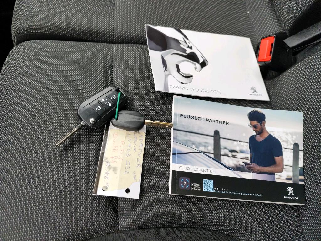 Peugeot PARTNER FOURGON STANDARD 650 KG BLUEHDI 100 S&S BVM5 ASPHALT 2020