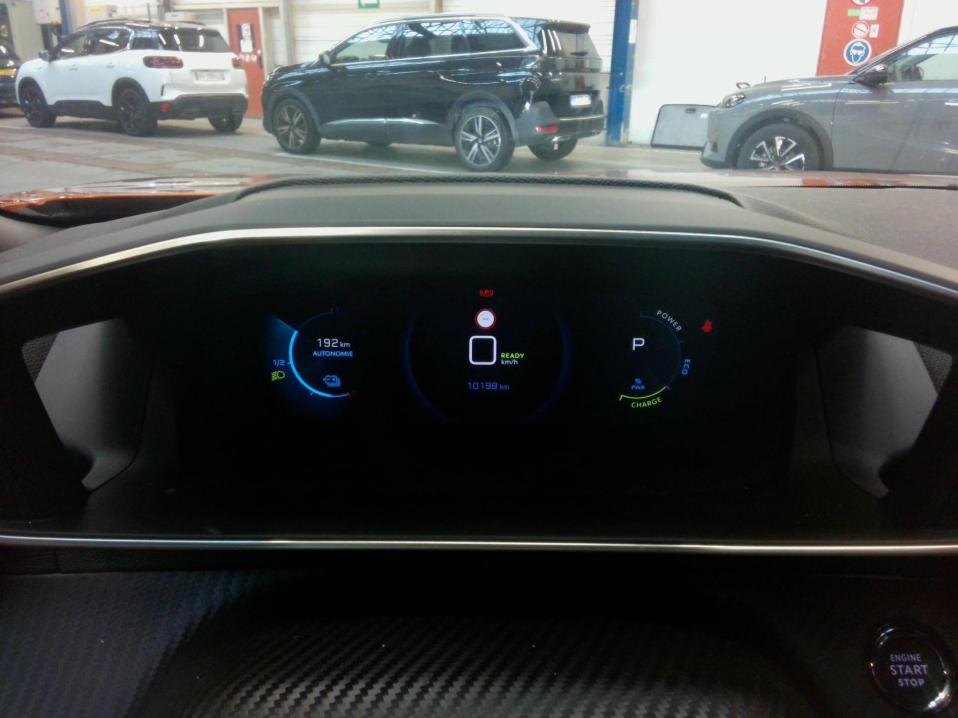 Peugeot 2008 Electrique 136 ch GT 2023
