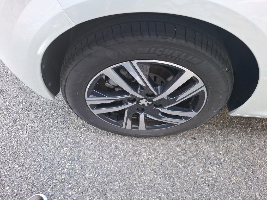Peugeot 208 PureTech 100 S&S EAT8 Allure 2022
