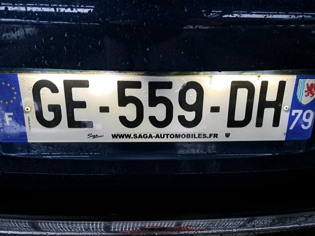 Peugeot 3008 Hybrid 225 e-EAT8 Roadtrip 2022