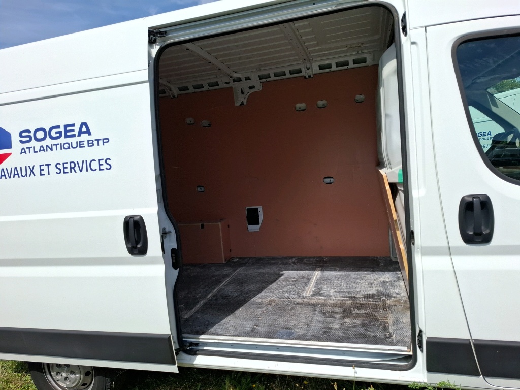Peugeot BOXER TOLE 335 L2H2 BLUEHDI 120 S&S ASPHALT 2021