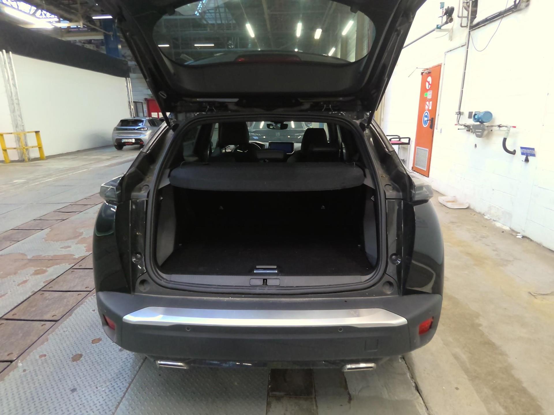 Peugeot 2008 PureTech 130 S&S EAT8 GT 2023