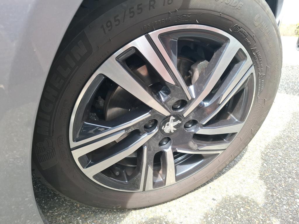 Peugeot 208 PureTech 100 S&S EAT8 Allure Pack 2022