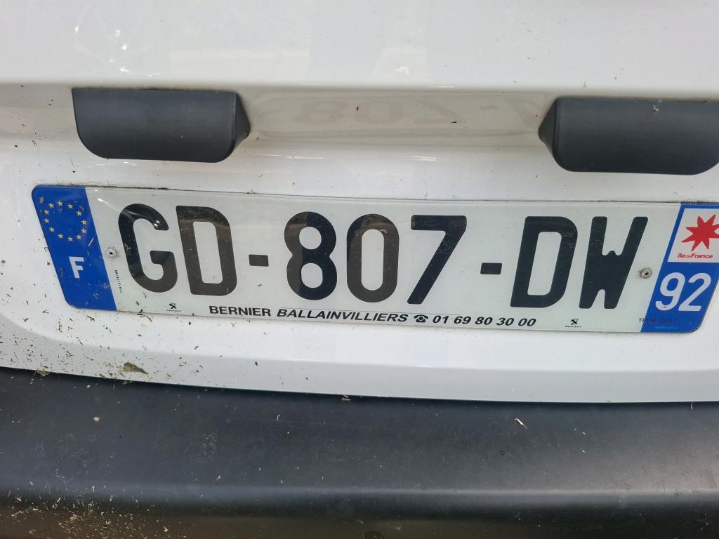 Peugeot PARTNER FOURGON STANDARD 650 KG BLUEHDI 100 S&S BVM5 ASPHALT 2021