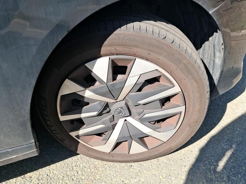 Peugeot 208 Hybrid 110 ch e-DCS6 Style 2025