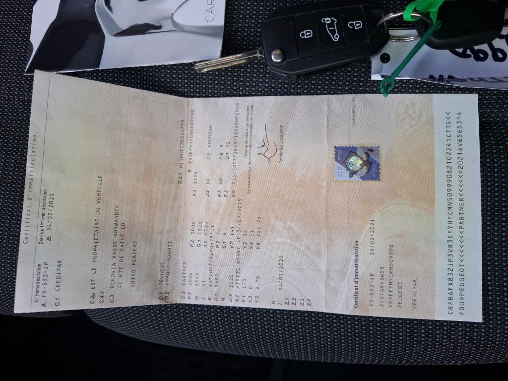 Peugeot PARTNER FOURGON STANDARD 650 KG BLUEHDI 100 S&S BVM5 PREMIUM 2021