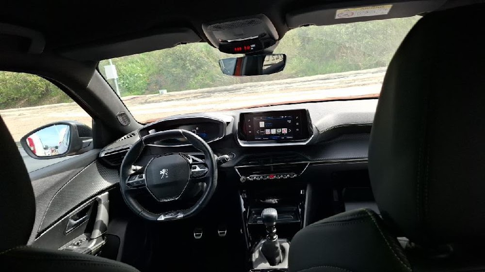 Foto Peugeot 2008 9
