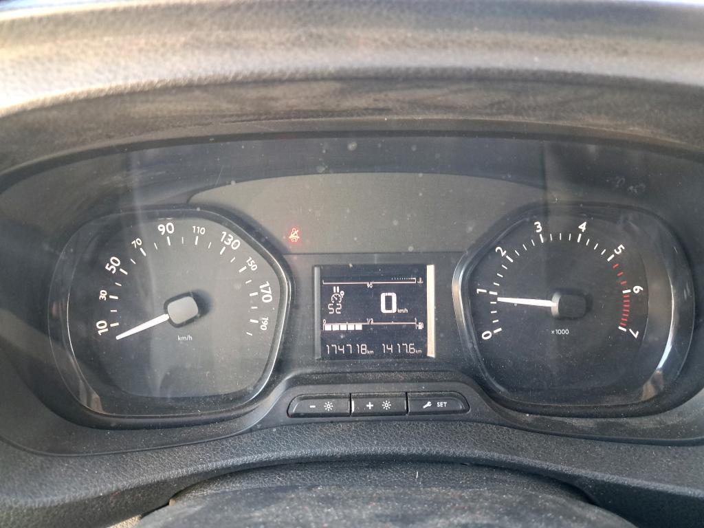 Peugeot EXPERT FGN TOLE STANDARD 2.0  BLUEHDI 120 S&S BVM6 PREMIUM 2018