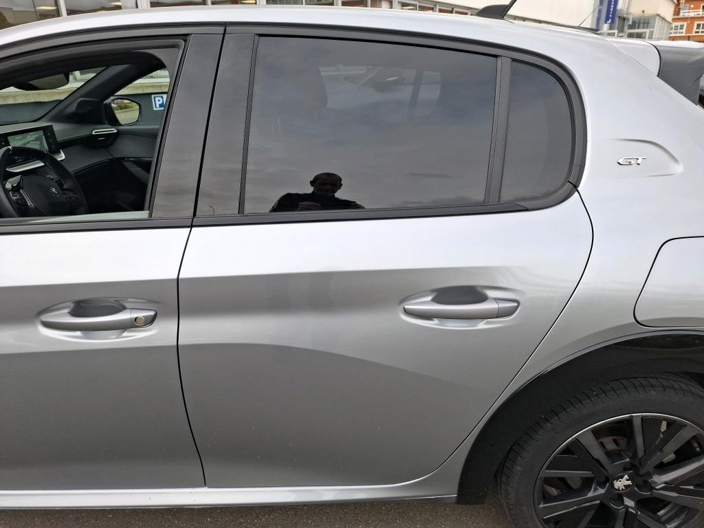 Peugeot 208 PureTech 100 S&S EAT8 GT 2023