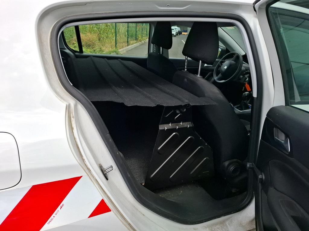 Peugeot 308 AFFAIRE 1.6 BLUEHDI 100 S&S BVM5 PREMIUM 2017