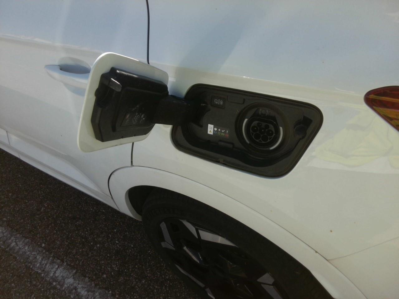 Foto Opel Grandland PHEV 9