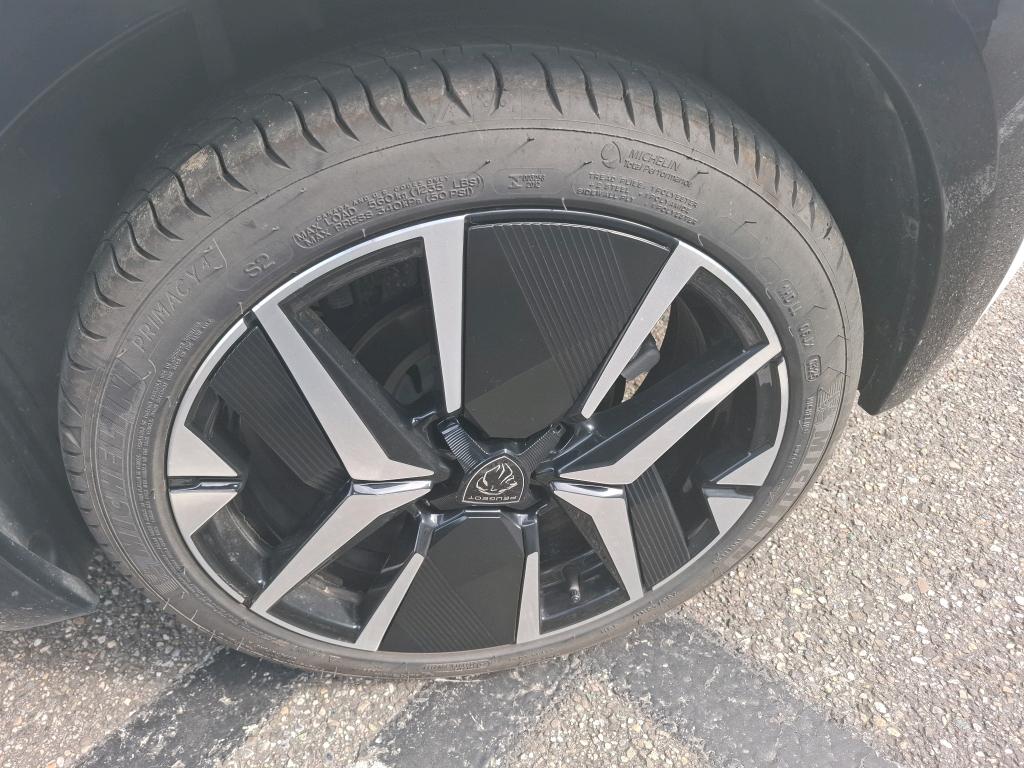 Peugeot 208 Hybrid 136 e-DCS6 GT 2025