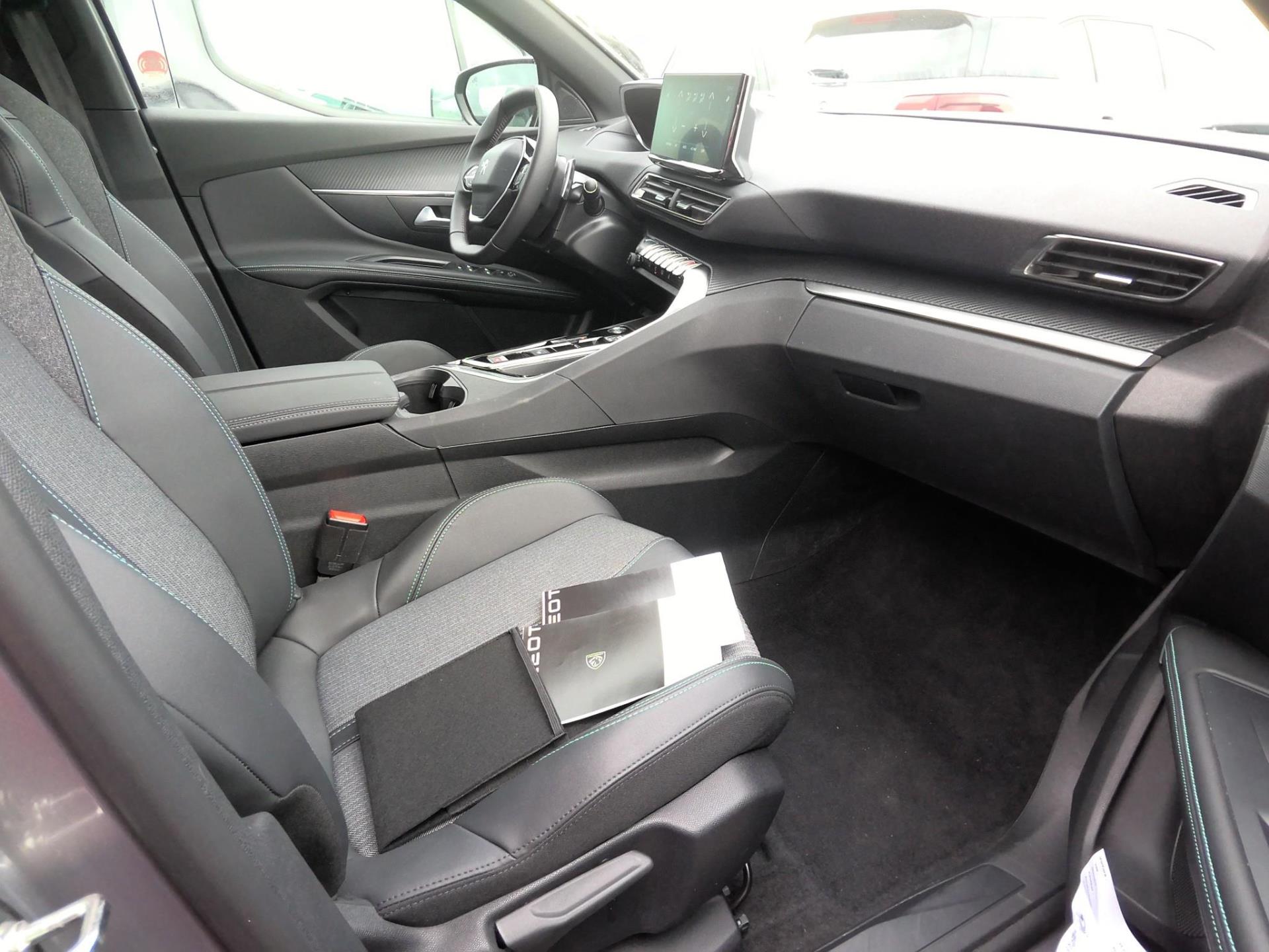 Peugeot 5008 BlueHDi 130ch S&S EAT8 Allure Pack 2024