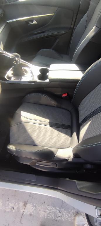 Foto Peugeot 3008 12
