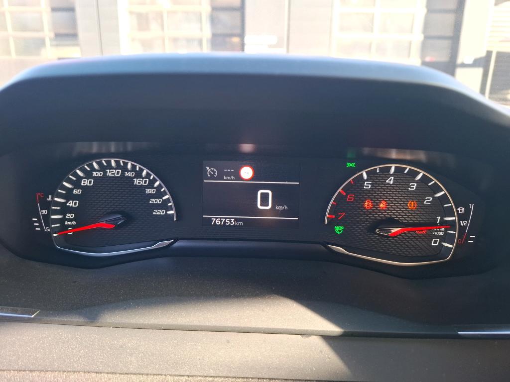 Peugeot 2008 BlueHDi 110 S&S BVM6 Active Pack 2022