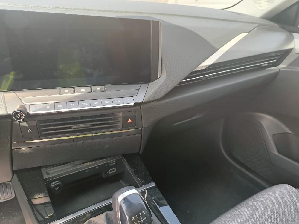 Foto Opel Astra 14