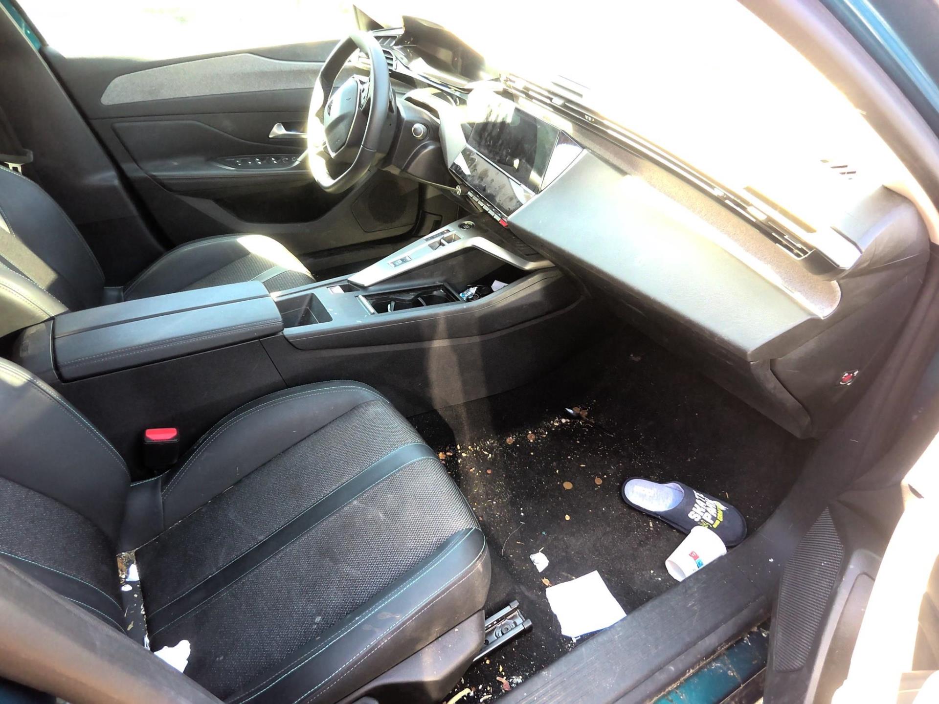 Peugeot 408 Hybrid 136 e-DCS6 Allure 2025
