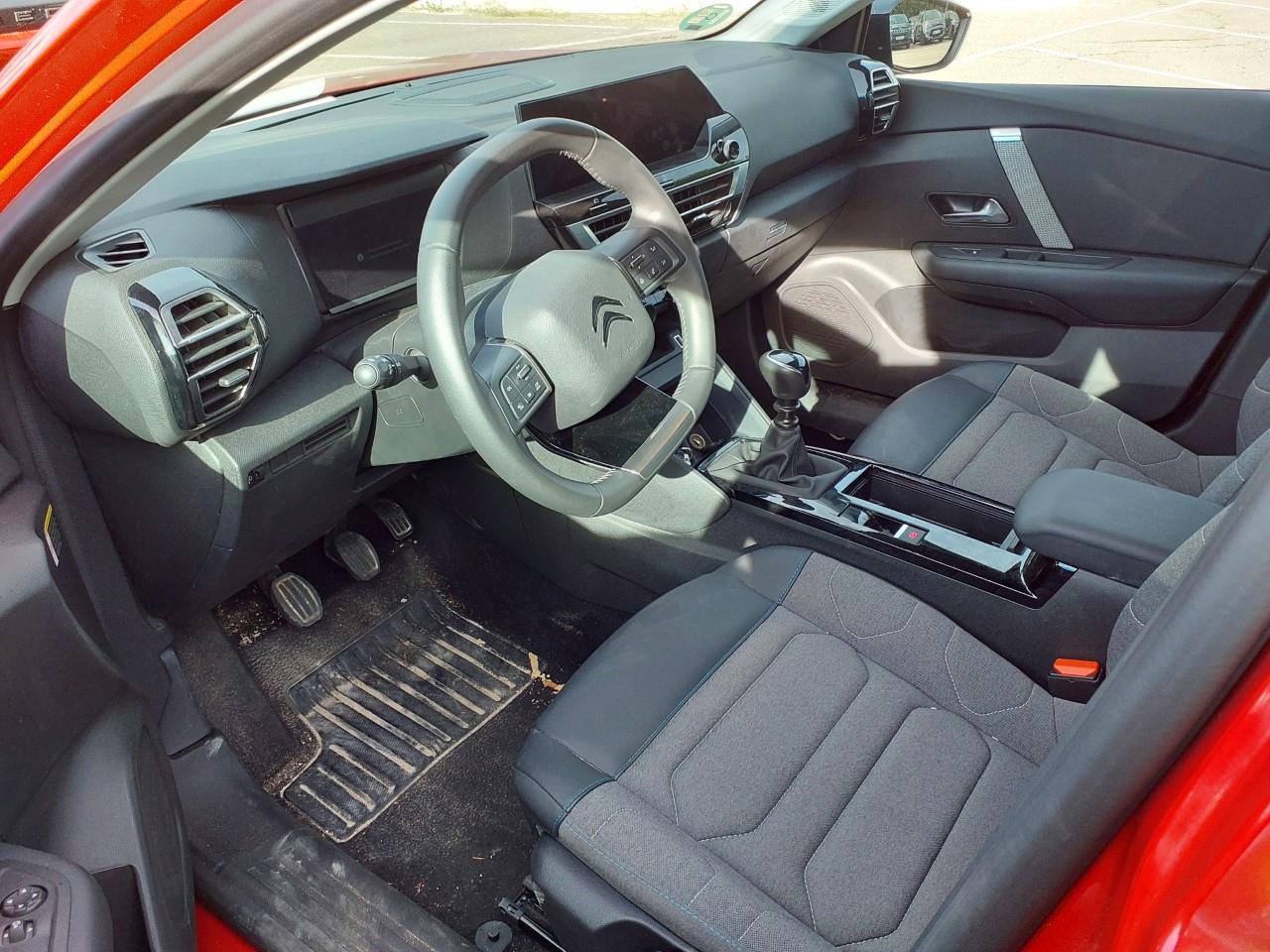 Foto Citroën C4 X 3