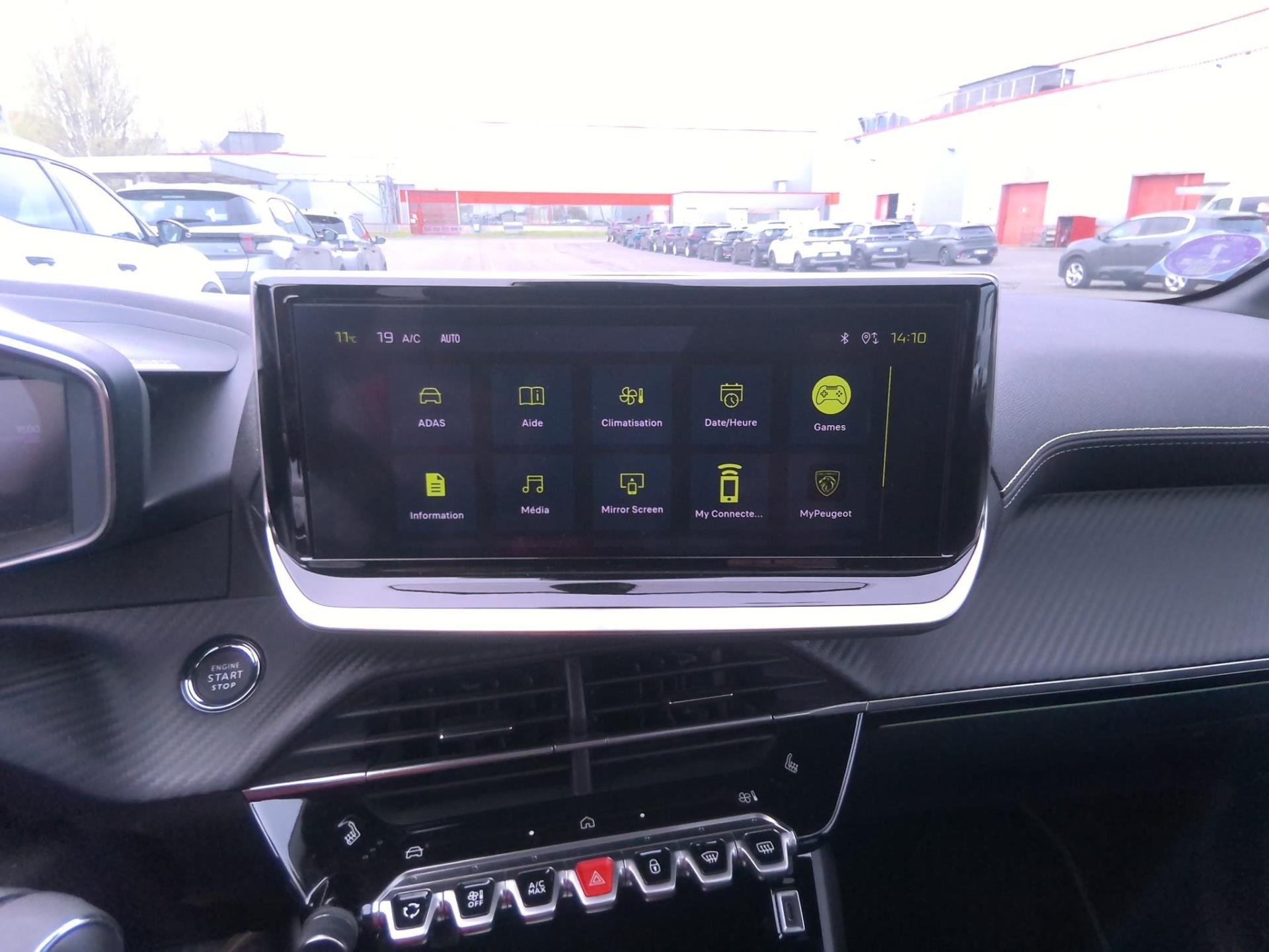 Peugeot 208 Hybrid 136 e-DCS6 GT 2024