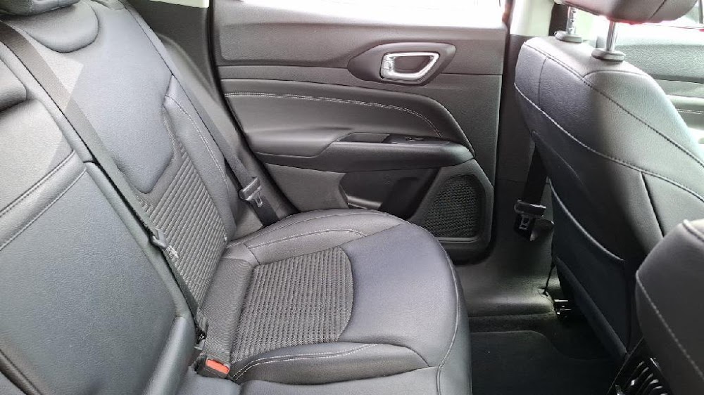 Foto Jeep Compass 11