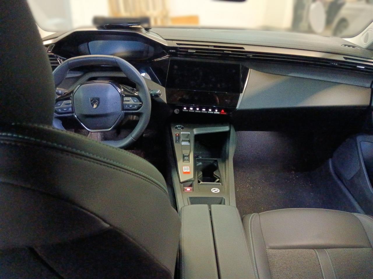 Peugeot 308 III 
